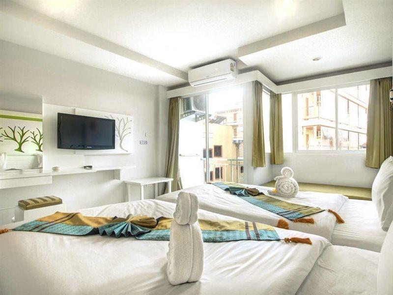 The Silk Hill Hotel Patong Екстериор снимка