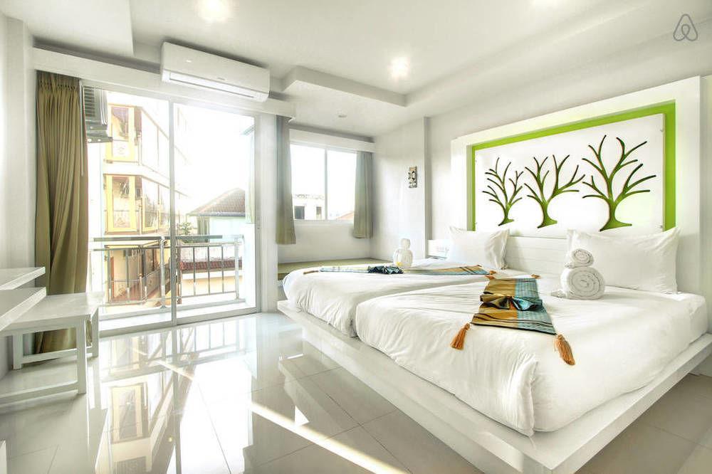 The Silk Hill Hotel Patong Екстериор снимка