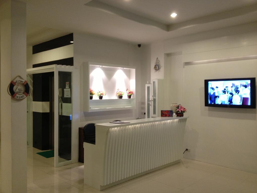 The Silk Hill Hotel Patong Екстериор снимка